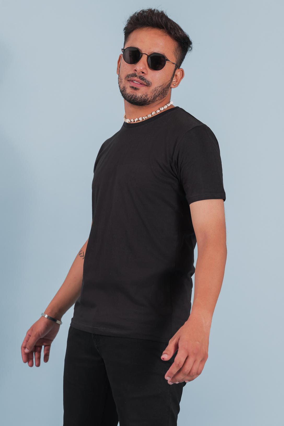 Black Plain Solid T-shirt